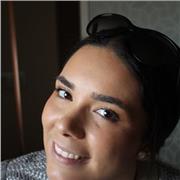 Me defino como una persona con empatía, queriendo ayudar a la formación de los niños y con mucho ánimo y aplicación podremos.